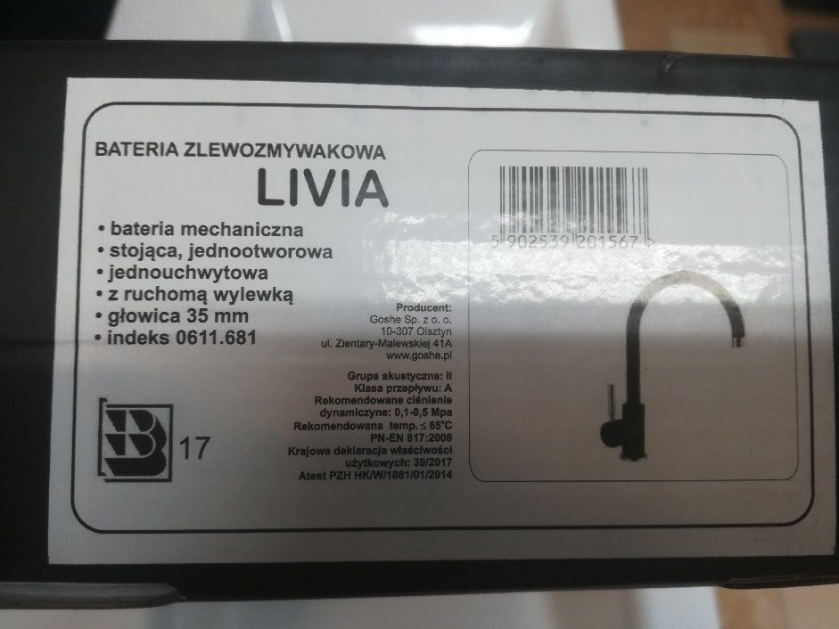 Bateria Livia kuchenną z ruchomą wylewką