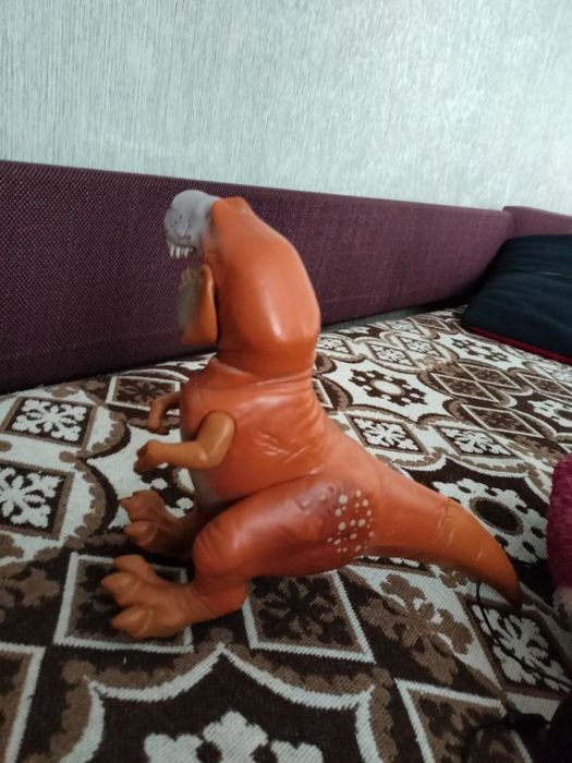 Дитячий динозавр