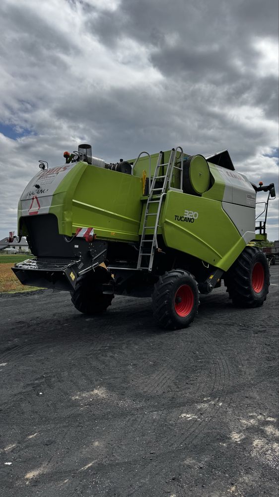 Claas tucano 320