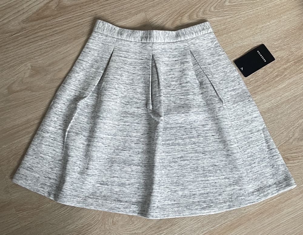 Reserved / NOWA spódnica skater skirt rozkloszowana szara mini / 36