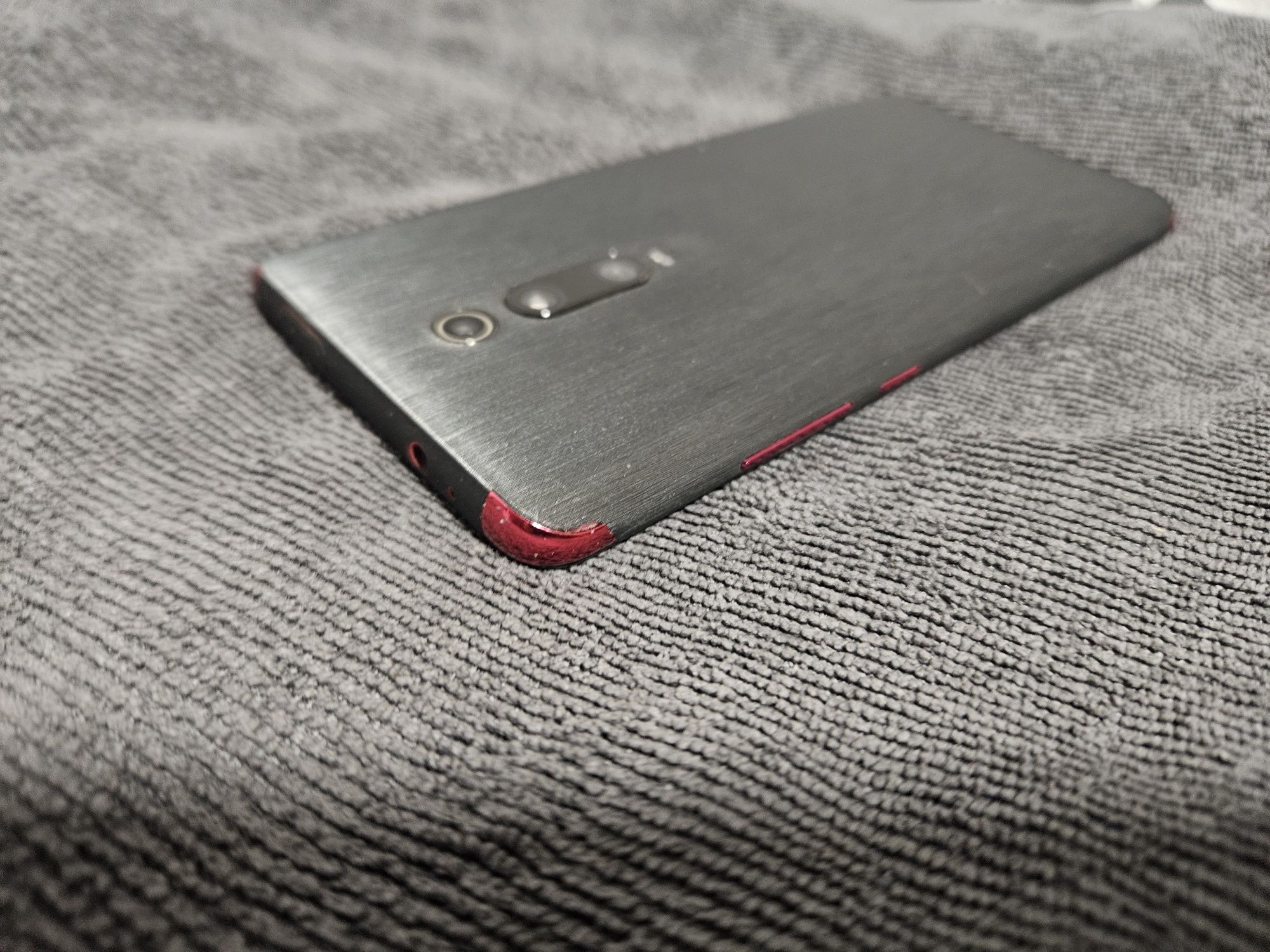 Смартфон Xiaomi Mi 9T