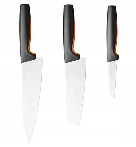 Noże w bambusowym bloku Fiskars® Functional Form™