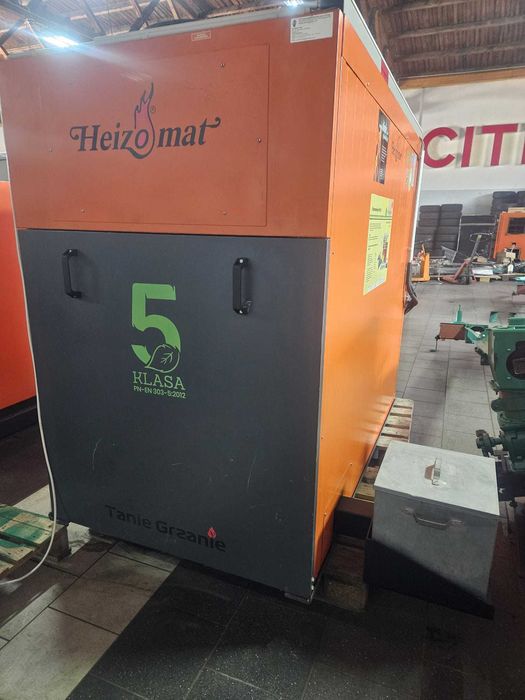 Piec na Trociny Zrębke Owies Pestka Wióra inne Biomasy Sypkie