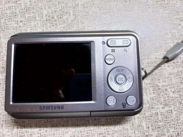 Цифровой фотоаппарат Samsung 10.2 Mega Pixels