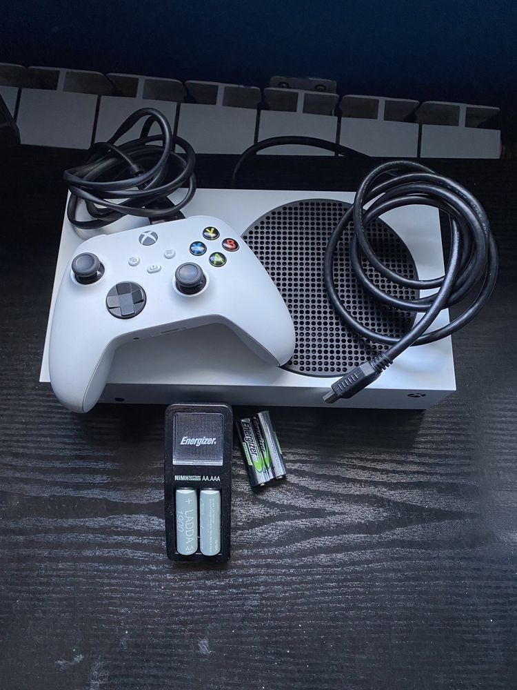Xbox Series S - 512gb + pad