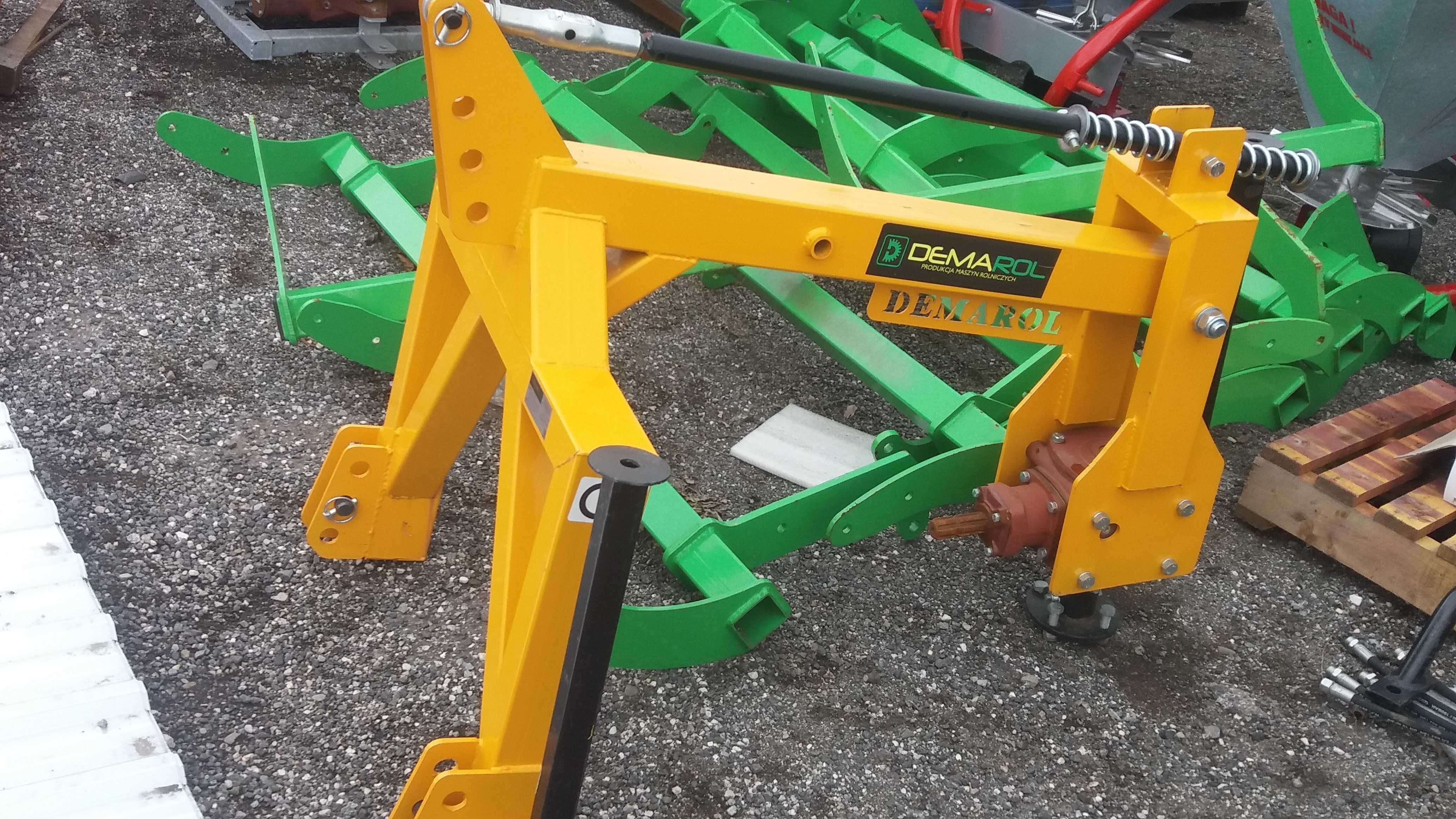 Ładowacz na tył z łyżką lub widłami do obornika do traktora c330 c360