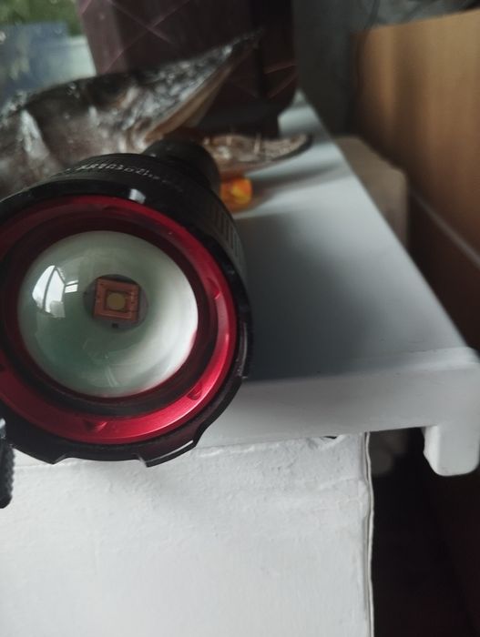 Фонарь мощьний новий