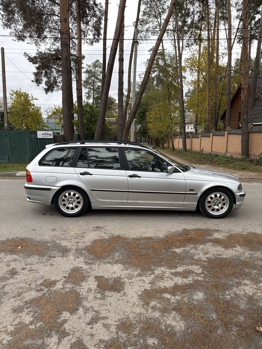 BMW E46 2.0 дизель механика 2000 год