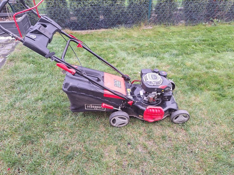 Kosiarka spalinowa z napedem