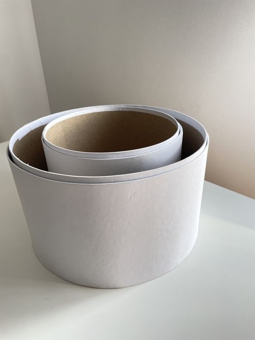 Продаются круглые коробки , белые , б/у