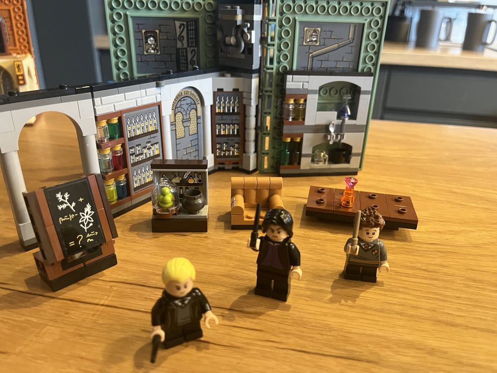 LEGO Harry Potter Zajęcia z eliksirów 76383