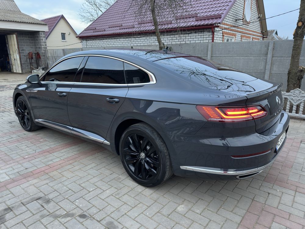 Продам Volkswagen Arteon 2020