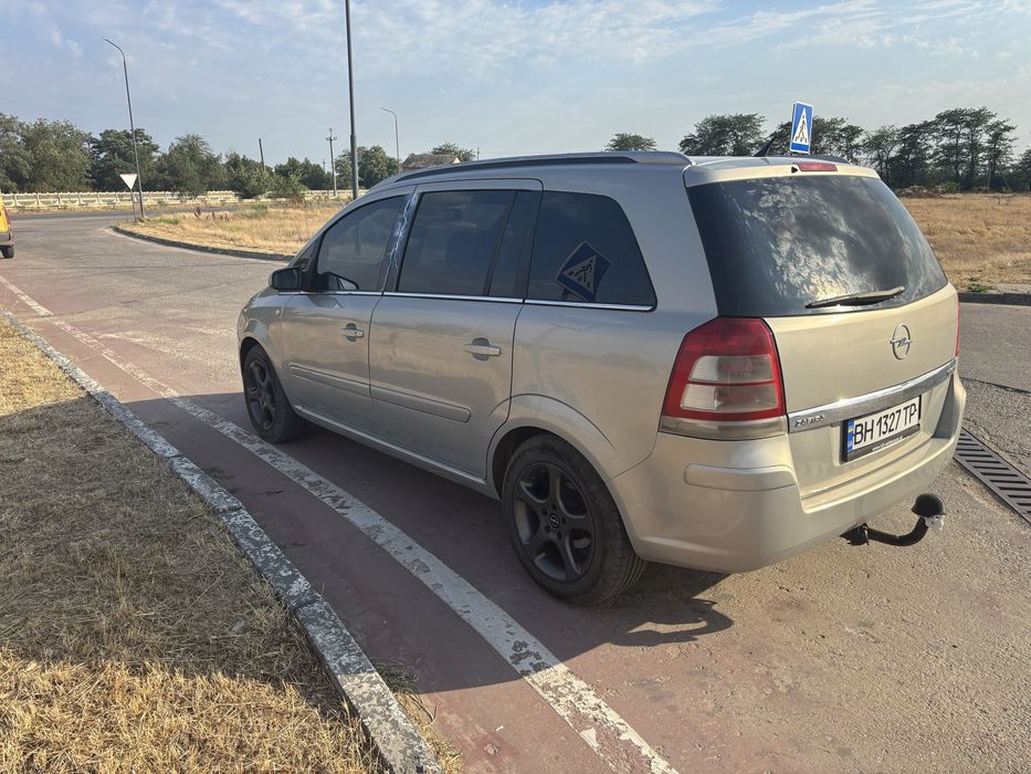 Опель Зафіра Б 2005 рік 1,9 дизель