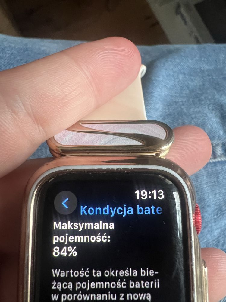 Apple watch 6 red edition