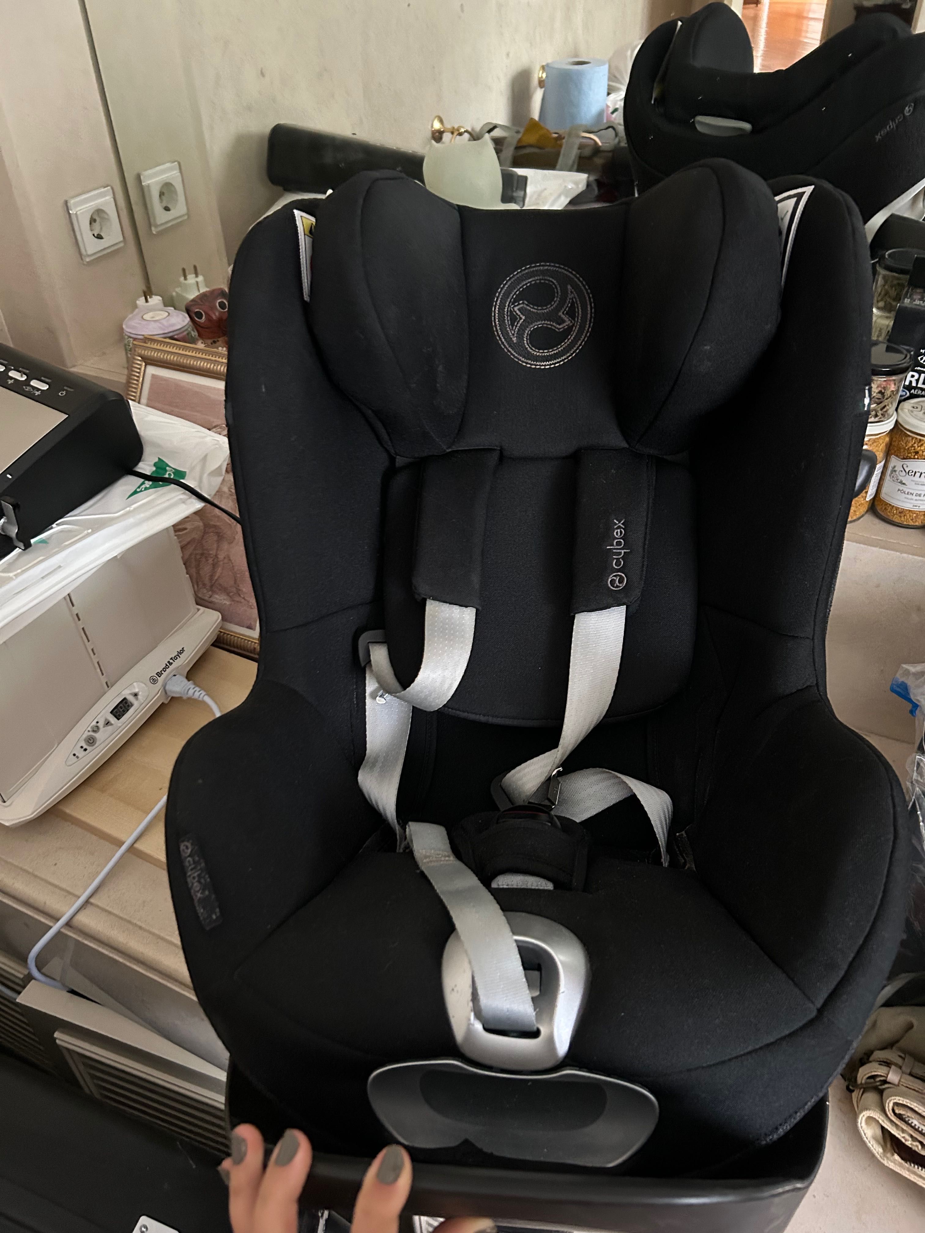 Cadeirinha para carro Cybex Sirona iSize com base para isofix