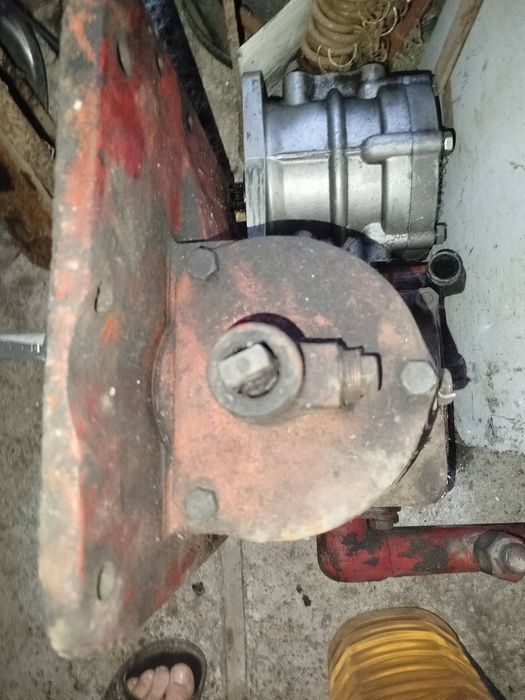 Продам запчастини ЮМЗ ескаваторна установка