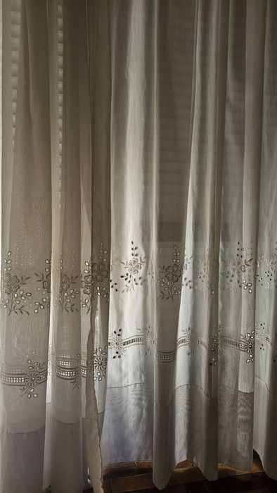 Cortinados bordados 4 módulos