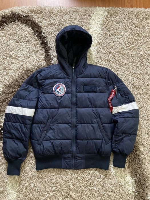 Пуховик бомбер Alpha industries NASA
