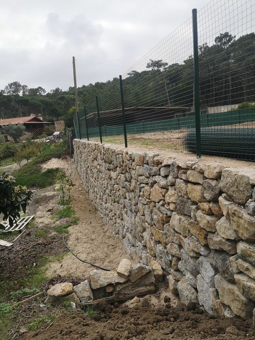 Limpeza de terrenos/Construção/Escavações