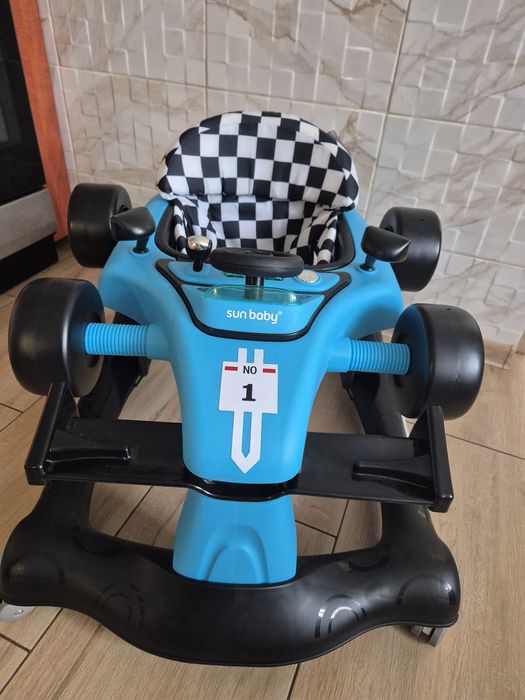 Chodzik 4w1 wyścigówka