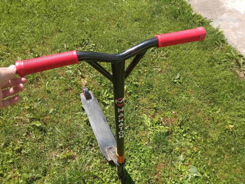 Продається трюковий самокат