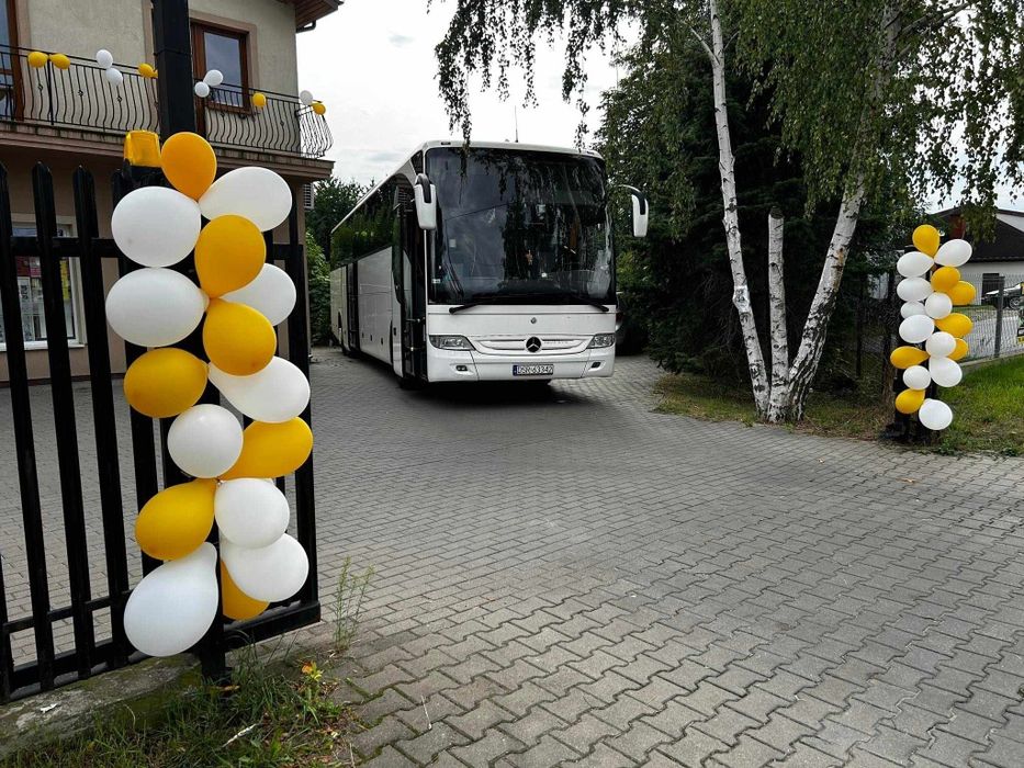 Wynajem autokarów, autokaru. Przewóz osób Warszawa