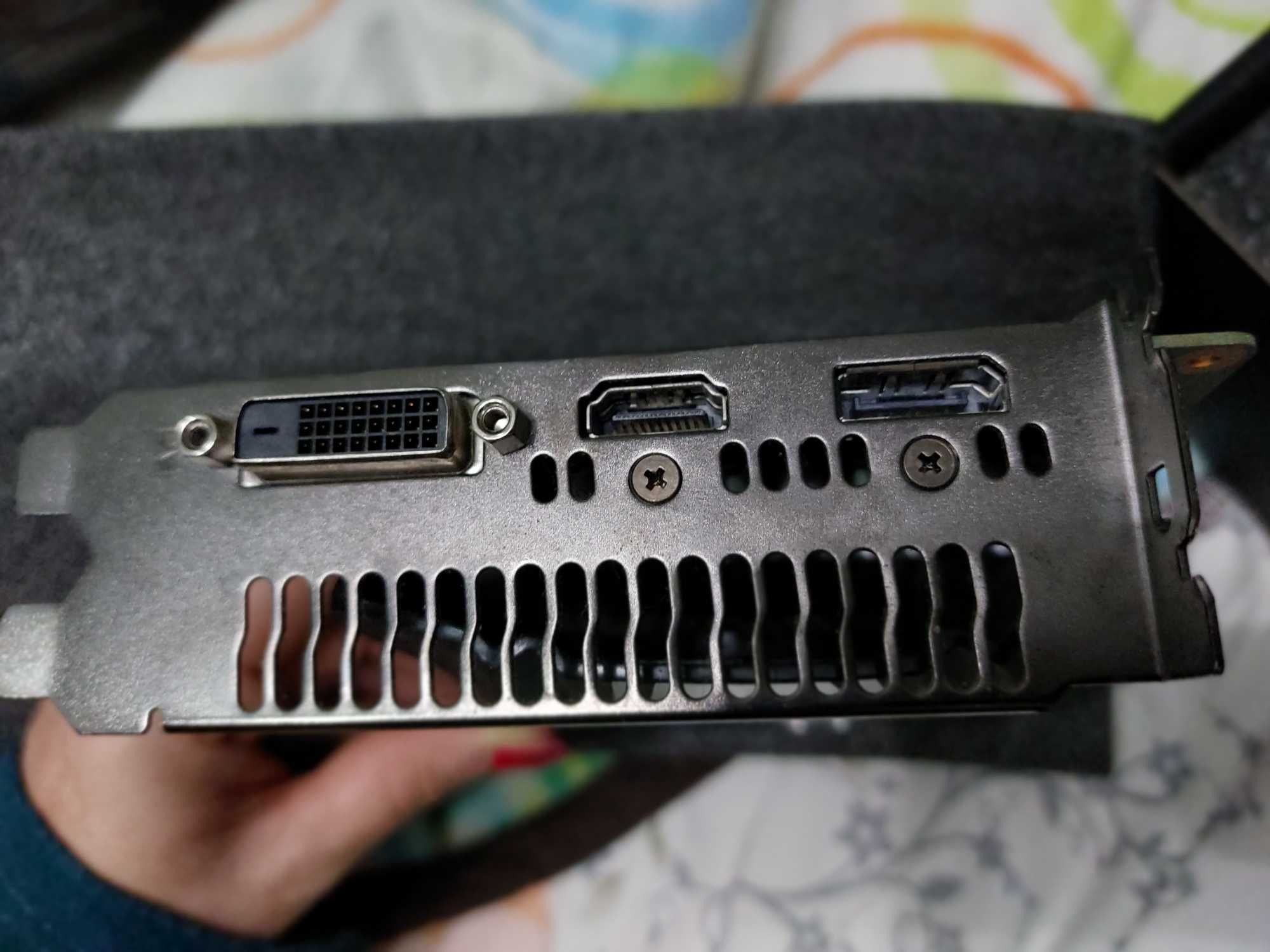 Placa Gráfica ASUS GeForce GTX 1650 SUPER (NVIDIA - 4 GB DDR6)