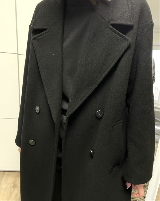 Zara Чорне пальто