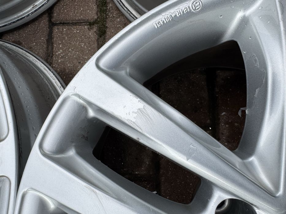 Komplet felg OXXO Audi 17” 5x112 7.5J ET27 Felgi Uzywane F-Vat