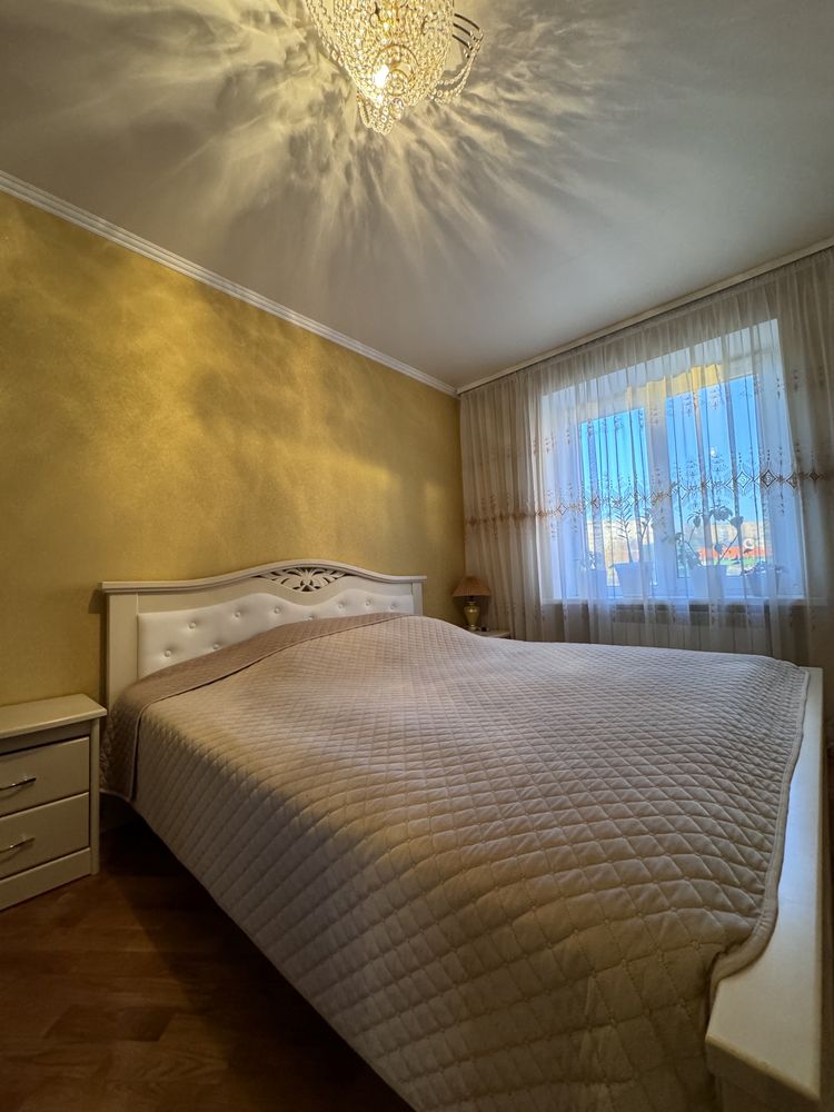 Доглянута 3-к квартира в класному районі міста,автономка.