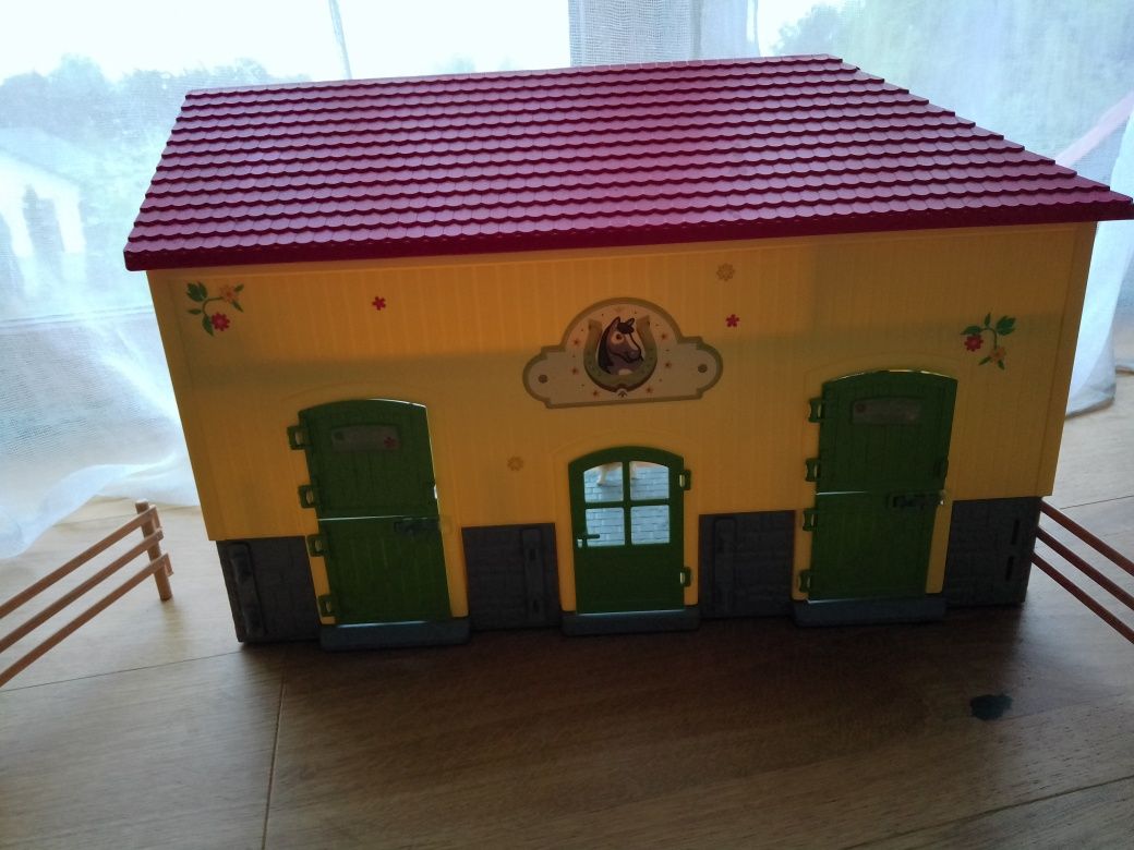 Schleich Stajnia farm Word 42485