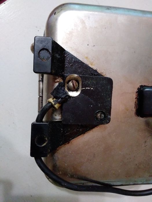 Электровафельница Ласунка.