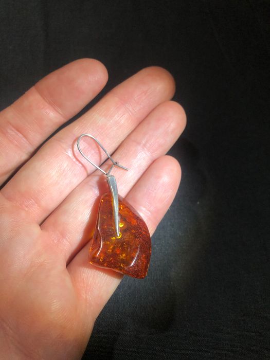 Срібні прикраси.