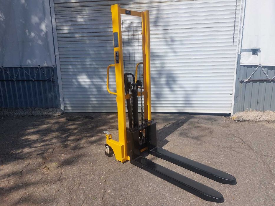 Погрузчик - штабелер гидравлический 1-2т в Одессе для склада