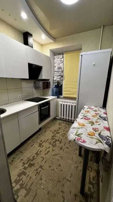 Оренда 1-к квартири на вул. Дмитрівська (центр міста)