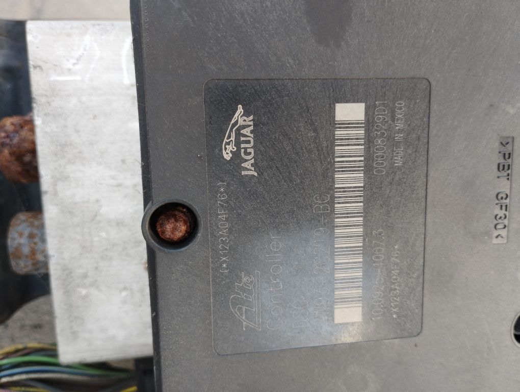 Pompa hamulcowa ABS jaguar xj x350