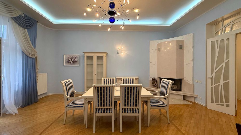 АРЕНДА • 3к кв с камином • Царский дом в Отраде • Французский бульвар