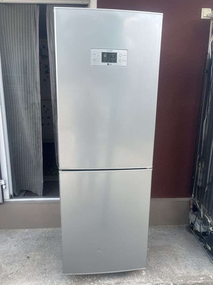 Продам холодильник LG