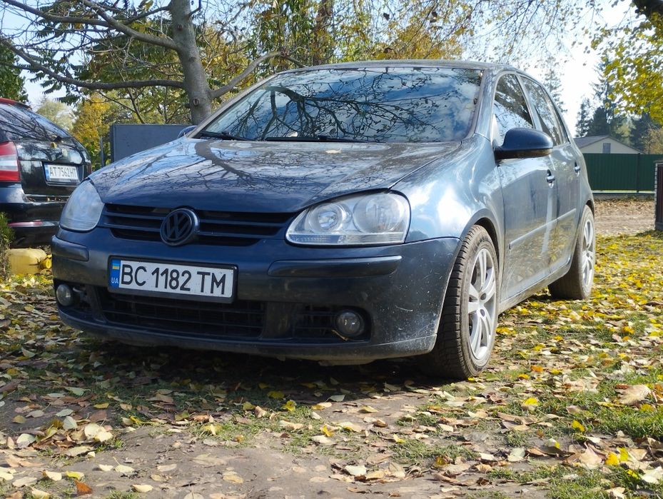 Гольф 5 2.0 тді ,