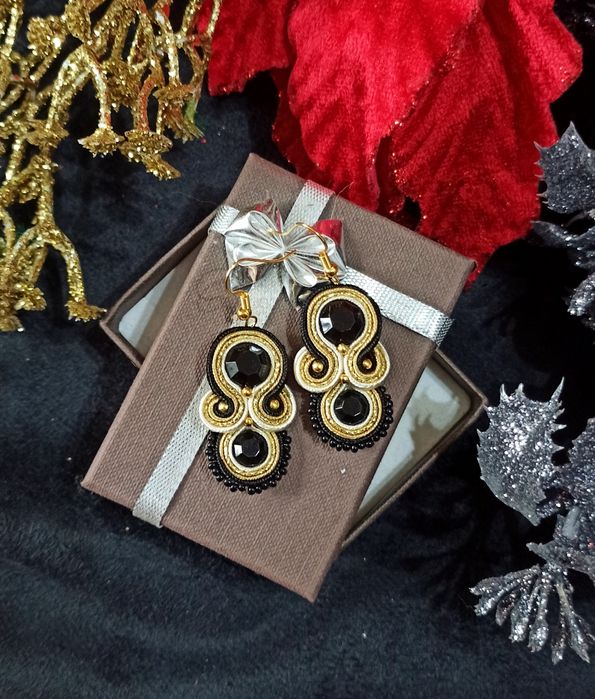 Kolczyki sutasz Nane Sutasz rękodzieło artystyczne