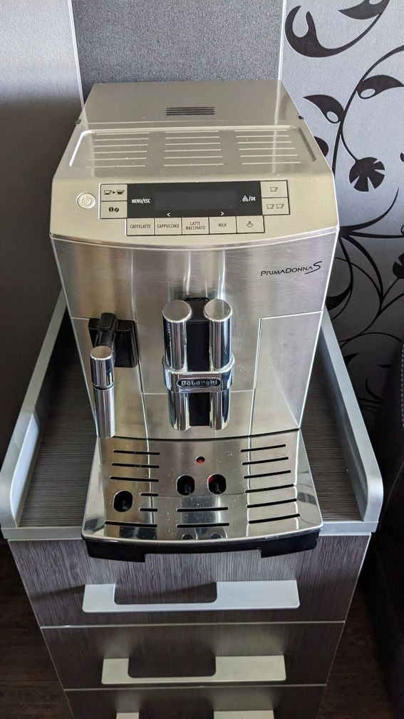 Кофемашина DeLonghi PrimaDonna S