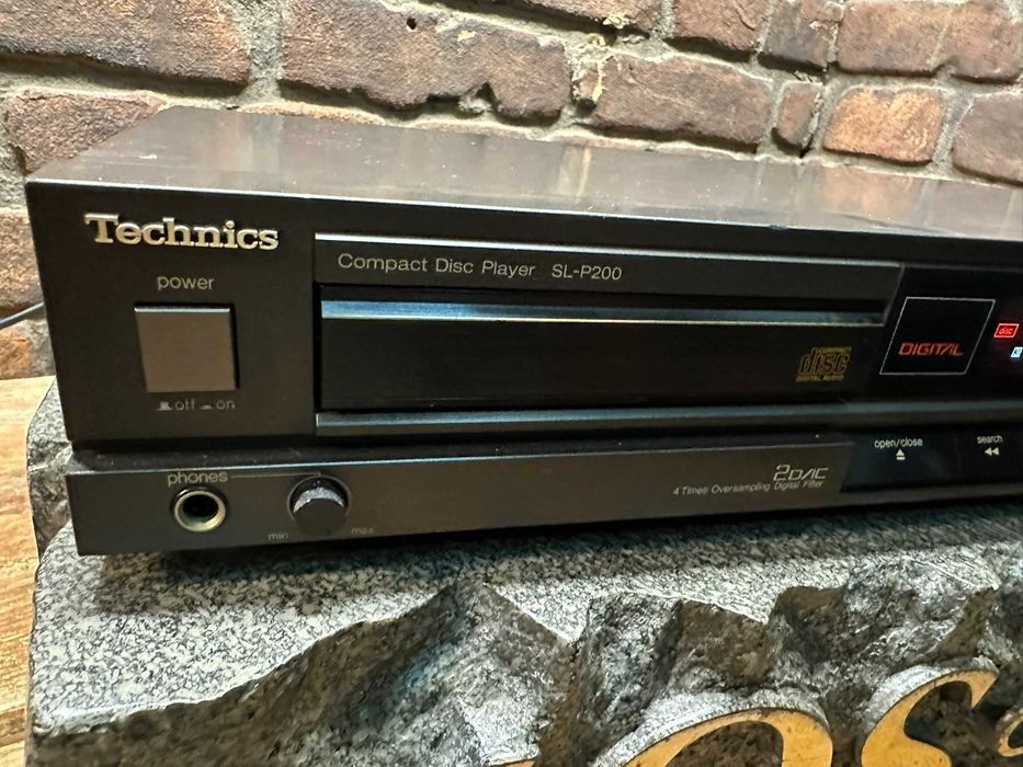 Odtwarzacz CD Technics SL-P200