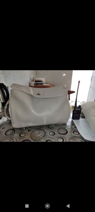 Продам сумку шкіряну нову