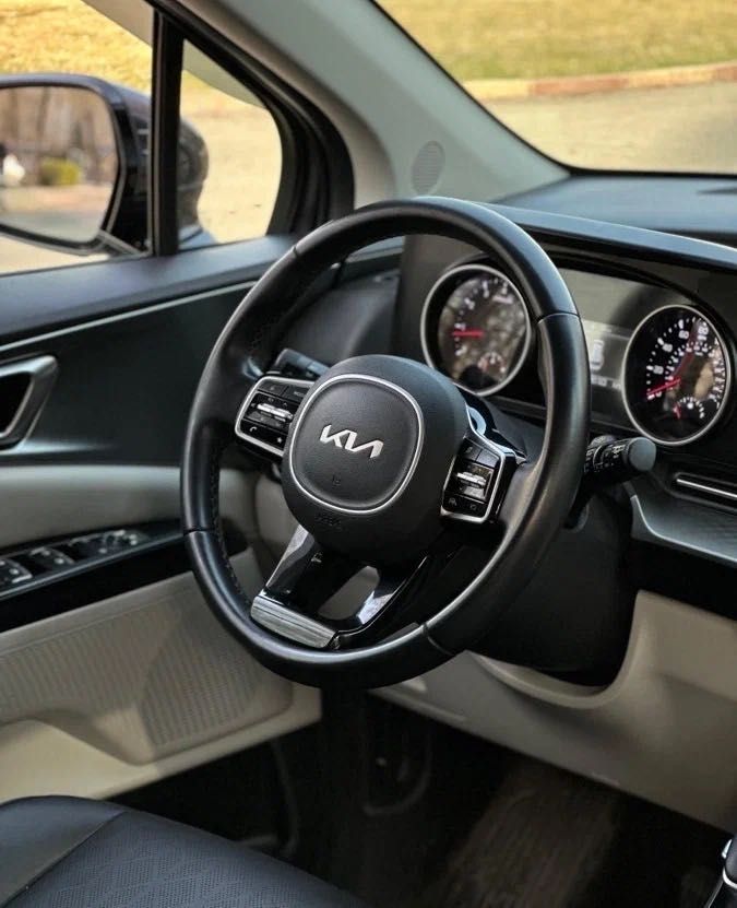 2022 KIA Carnival 2.2 дизель