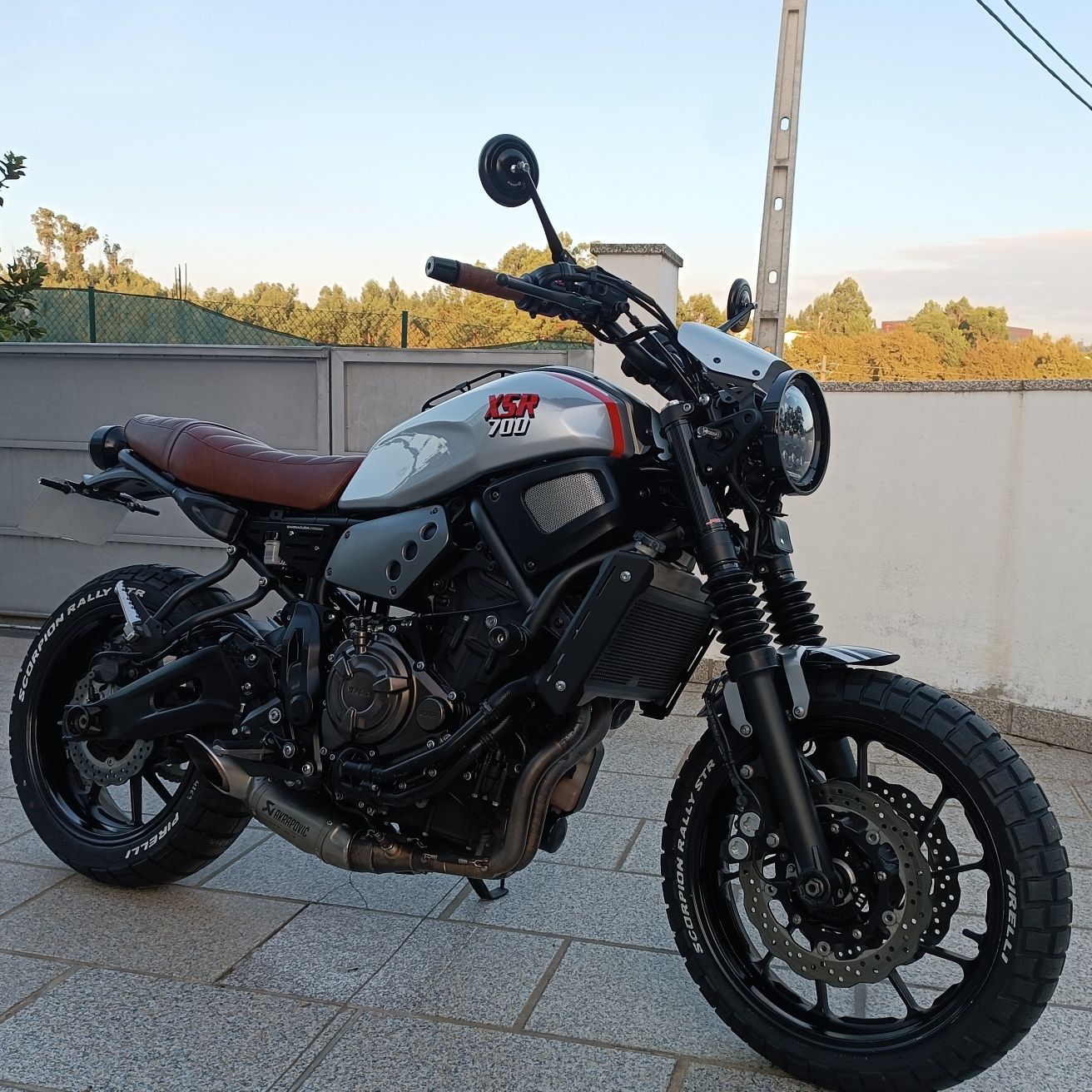 Yamaha XSR 700 de 35kw (delimitada)