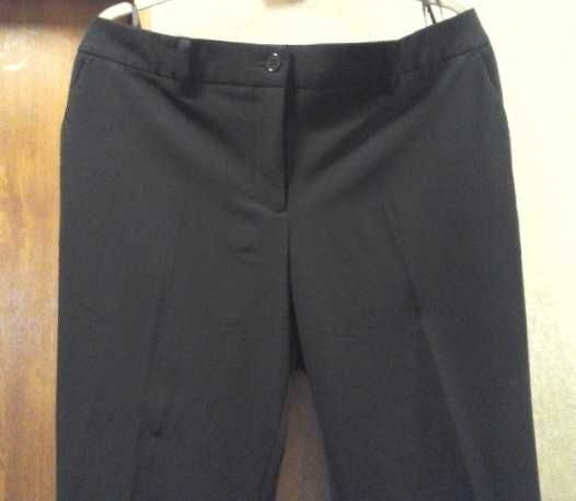 spodnie   damskie czarne   z kantem  Bonprix - nowe  44