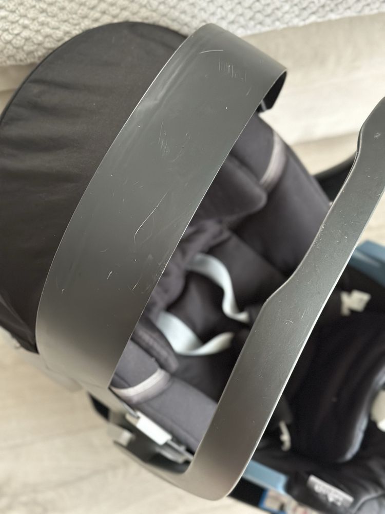 Автокрісло з базою cybex