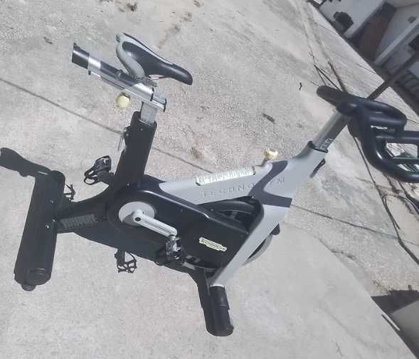 Bicicleta Technogym