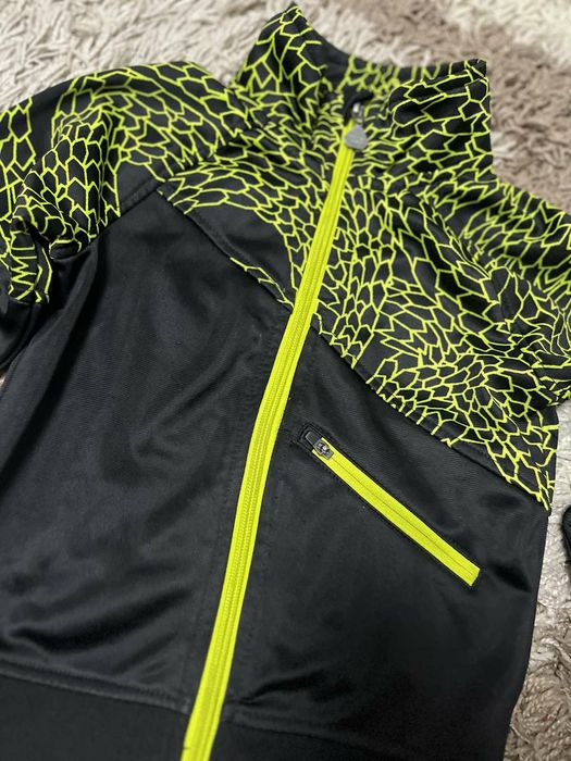 Спортивна кофта на хлопчика 104