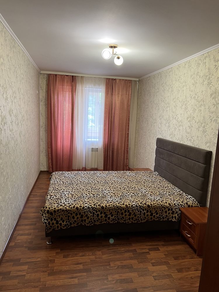 Здам 3 км. кв в центрі міста. Жд. Авто  20000 тис .